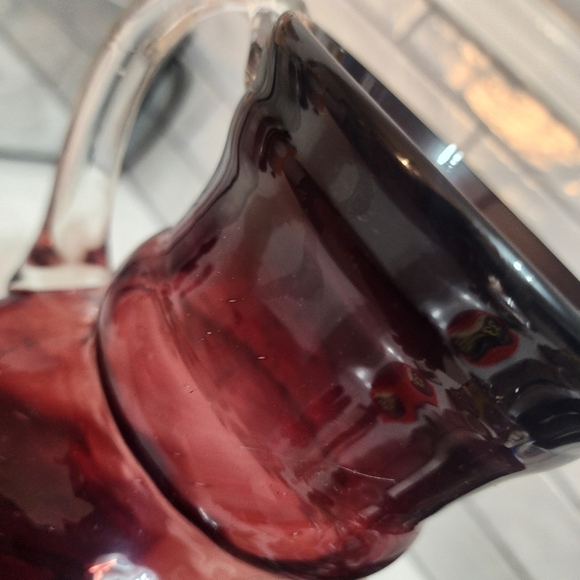 Vintage Romania Pitcher, Blown Glass Swirl Cranberry, Excellent Condition - Picture 5 of 7
